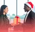 4 regalos para reconocer a tus empleados en Navidad